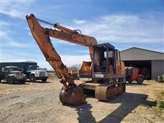 Case 880D Self-Propelled Track Excavator 