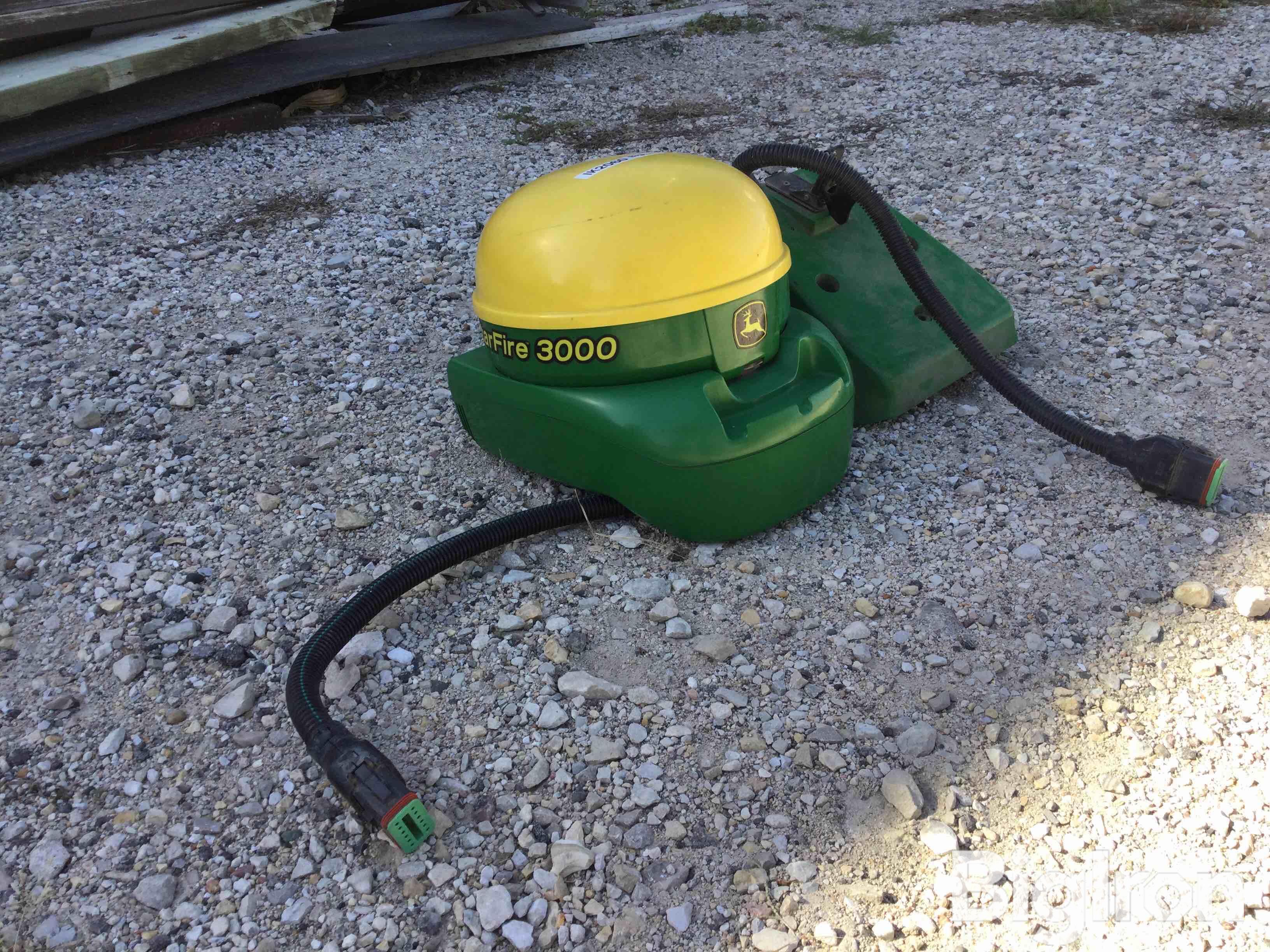 John Deere StarFire 3000 Guidance Globe 