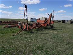 International 400 8R38" Planter W/Bean Drum 