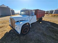 1967 International LoadStar 1600 S/A Grain Truck 