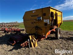 Knight 3036 Feed Wagon 