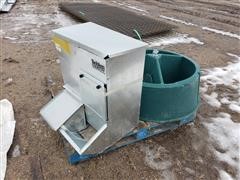 Behlen Bull Feeder & Hog Feeder 