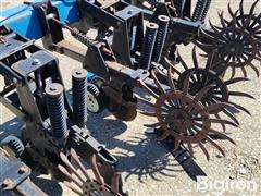 items/14a5fd9b4a0ef0119d476045bd488df1/kinze-1500-6r30-cultivator_1371a18d23b14781ab730527120a6e78.jpg