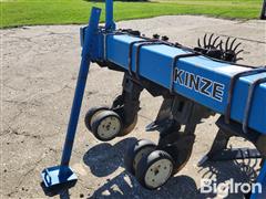items/14a5fd9b4a0ef0119d476045bd488df1/kinze-1500-6r30-cultivator_3f5c6156439c40db97c30aa00c974f68.jpg