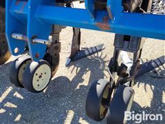 items/14a5fd9b4a0ef0119d476045bd488df1/kinze-1500-6r30-cultivator_47f18bbda1dc4e8d87b2c5369552ac6f.jpg