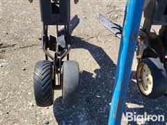 items/14a5fd9b4a0ef0119d476045bd488df1/kinze-1500-6r30-cultivator_fcb6e207b8a34fc7bcd4d797a0166050.jpg