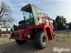 1982 Massey Ferguson 850 2WD Combine 