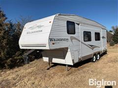 2004 Fleetwood Wilderness Extreme 5th Wheel Camper 