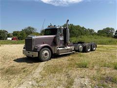 1999 Freightliner FLD120 Tri/A Truck Tractor 