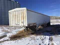 1983 Wilson GH-700 Hopper Bottom T/A Grain Trailer 