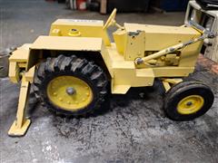 items/15a3cfb8ee2cee11a81c000d3ad39f19/fordbackhoe-2_29adcd8fed524a43b5e3effff06c338b.jpg