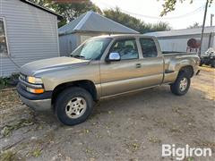 2002 Chevrolet Silverado 1500 4x4 Extended Cab Pickup 