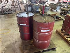 Mobil 15w-40 Oil Drum And MobilFluid 424 Hydrualic Oil Barrel 