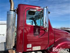 items/1611b8a9fccdef1195f6000d3a620d5e/2007freightlinercolumbiatatrucktractor-20_0d4f9ecba73c45c7963a23123e718d2e.jpg