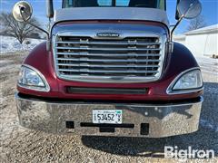 items/1611b8a9fccdef1195f6000d3a620d5e/2007freightlinercolumbiatatrucktractor-20_0d5a0f0a59674c5ca5bc454162da4ba4.jpg