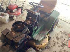 John Deere LX176 Lawn Mower For Parts 
