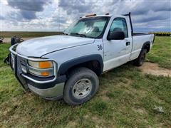 2002 GMC Sierra 2500 HD 4x4 Pickup 