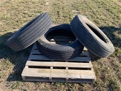 items/170e26e2aa52ec11a3ee0003fff903d6/25570r22-2.5trucktires_b1d2496343274f0fa010f627776df0da.jpg