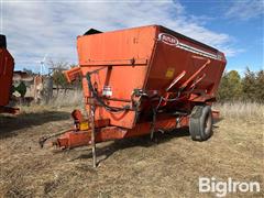 Oswalt 380 Feeder Wagon 