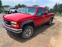 1998 GMC Sierra K2500 4x4 Extended Cab Pickup 