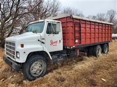 1989 International F2375 T/A Grain Truck 