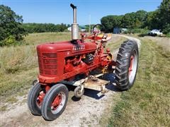 1952 International Farmall H 2WD Row Crop Tractor 