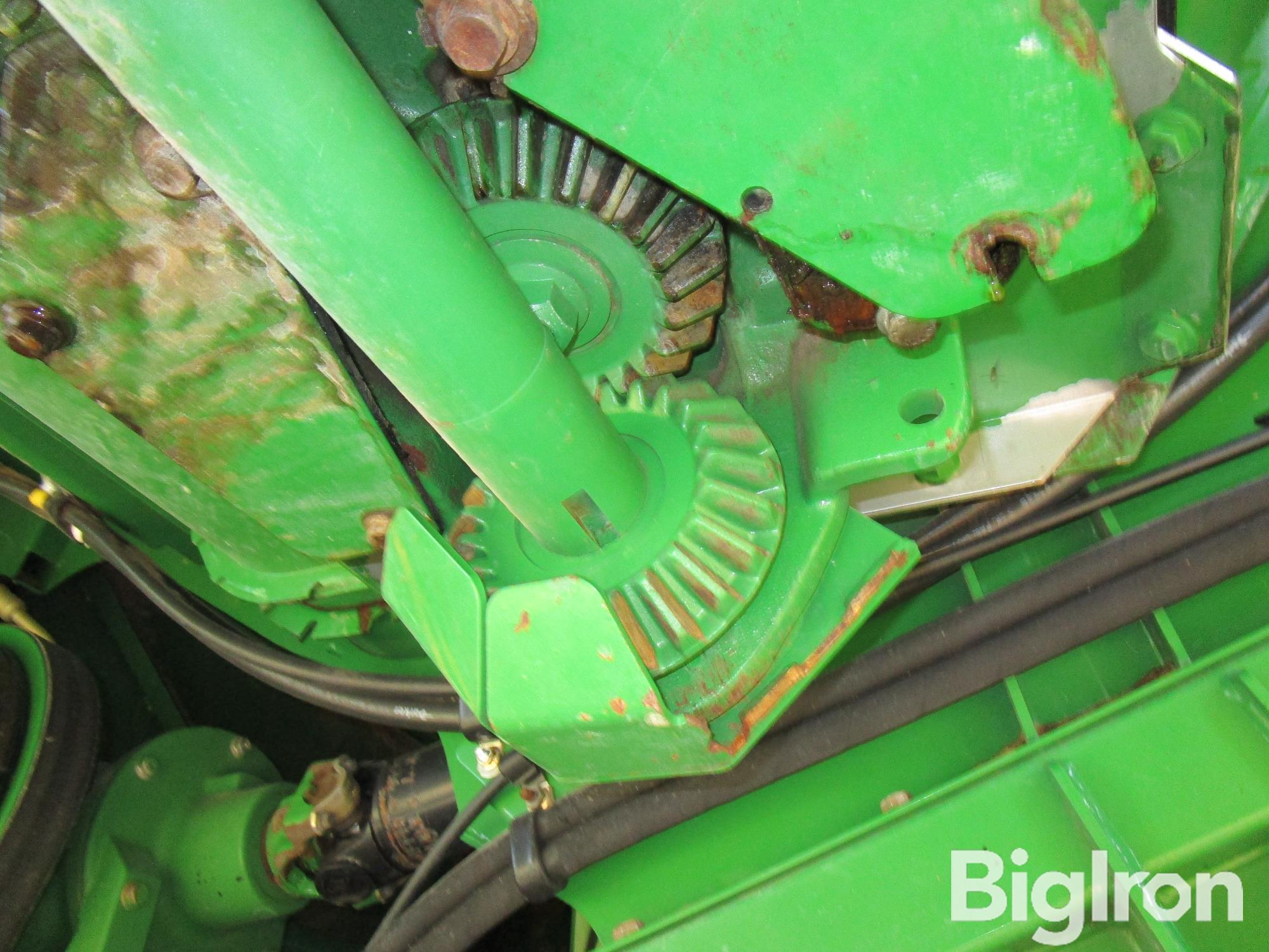 items/181ef6992184ef119443000d3a62e002/2008johndeere96702wdcombine-2_e88331ca786b4354a45f536006627349.jpg