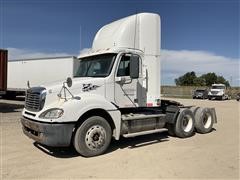 2006 Freightliner Columbia 120 T/A Day Cab Truck Tractor 