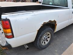 items/189b4f363809ee11a81c6045bd4ccb17/2006gmc1500pickup_bb1d46c1734347a69e2112e1f35a8635.jpg