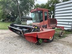 1990 MacDon 7000 Self-Propelled Windrower 