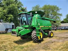 1997 John Deere 9500 Combine 