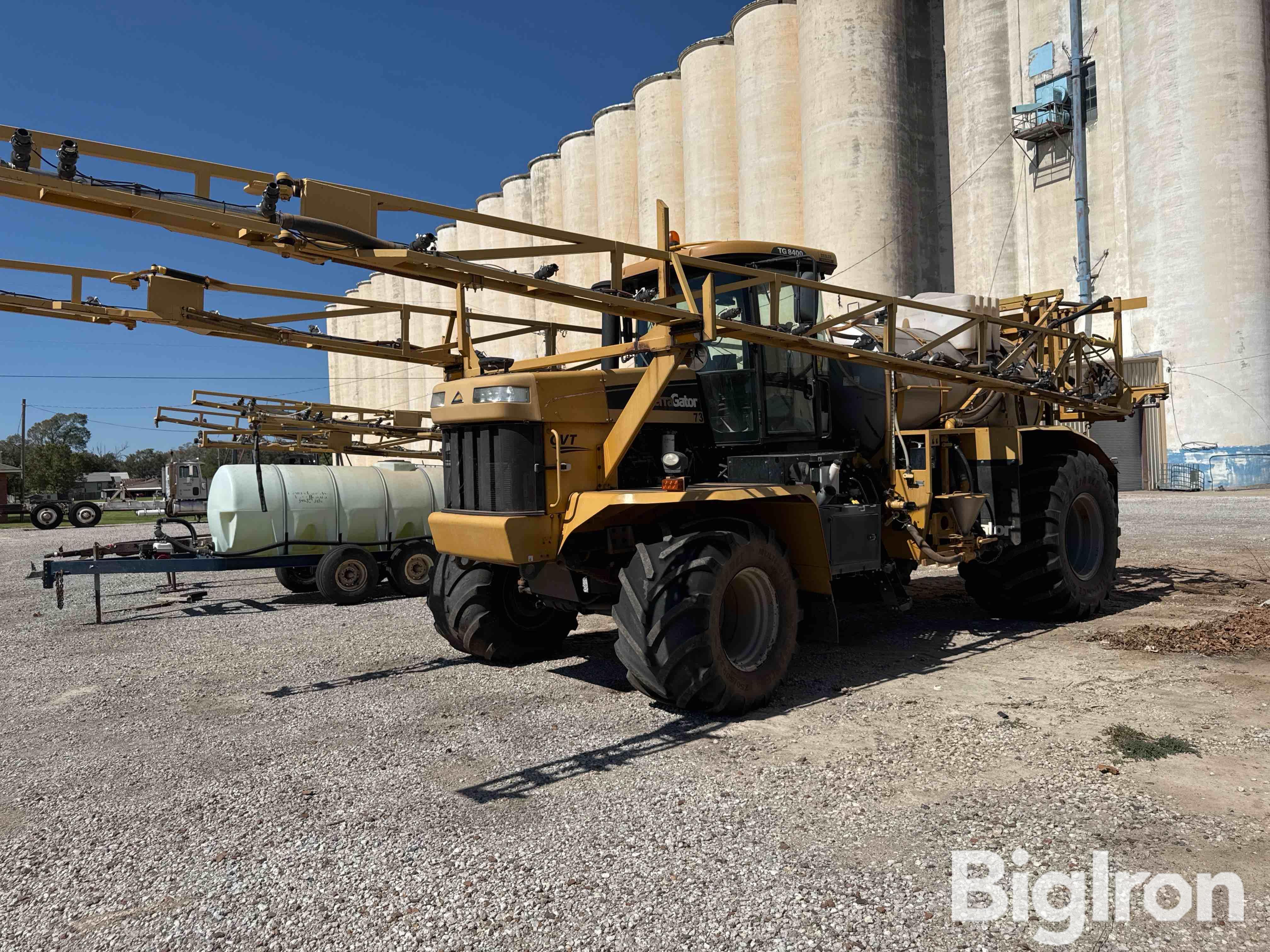 2014 TerraGator TG8400 Self-Propelled Floater Sprayer 