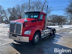 2016 Kenworth T880 T/A Truck Tractor 