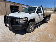 2013 Chevrolet Silverado 2500 HD 4x4 Flatbed Pickup 