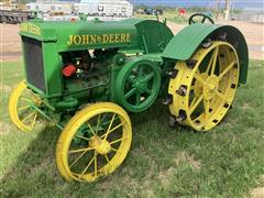 John Deere 15-27 2WD Tractor 
