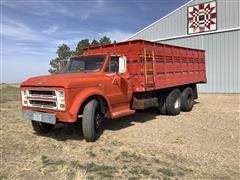 1967 Chevrolet C50 T/A Grain Truck 