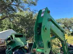 items/1981bec99f69ef11a4e6000d3a62e002/johndeere641loaderwgrapple_9c03abd278224a47b2cea93383d85cd6.jpg