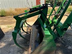 items/1981bec99f69ef11a4e6000d3a62e002/johndeere641loaderwgrapple_bad71478c5e34fb890112df61b74fb88.jpg