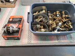 Schlage Assorted Knobs & Deadbolts 