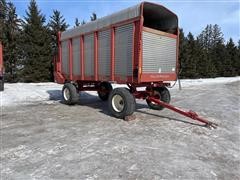 Miller Pro 5200 Forage Wagon 