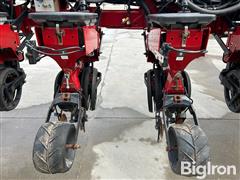 items/1a09c871d7b7ef1195f6002248918839/caseih125524row30planter_0cd986ce603f4501ae94ab85ab81cee5.jpg