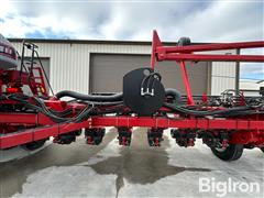 items/1a09c871d7b7ef1195f6002248918839/caseih125524row30planter_0f03f018120541039502a05e86521d70.jpg