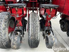 items/1a09c871d7b7ef1195f6002248918839/caseih125524row30planter_5d43df7afe0940acbad5ac6606efe9d2.jpg