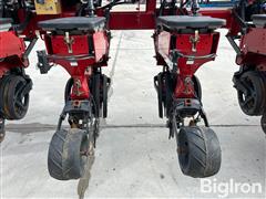 items/1a09c871d7b7ef1195f6002248918839/caseih125524row30planter_b727cbd782d940228d102bb94b72869c.jpg