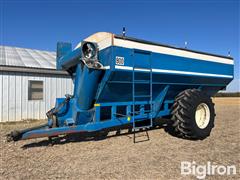 Kinze 800 Grain Cart 