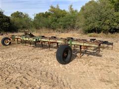 John Deere 21R14 Chisel Plow 