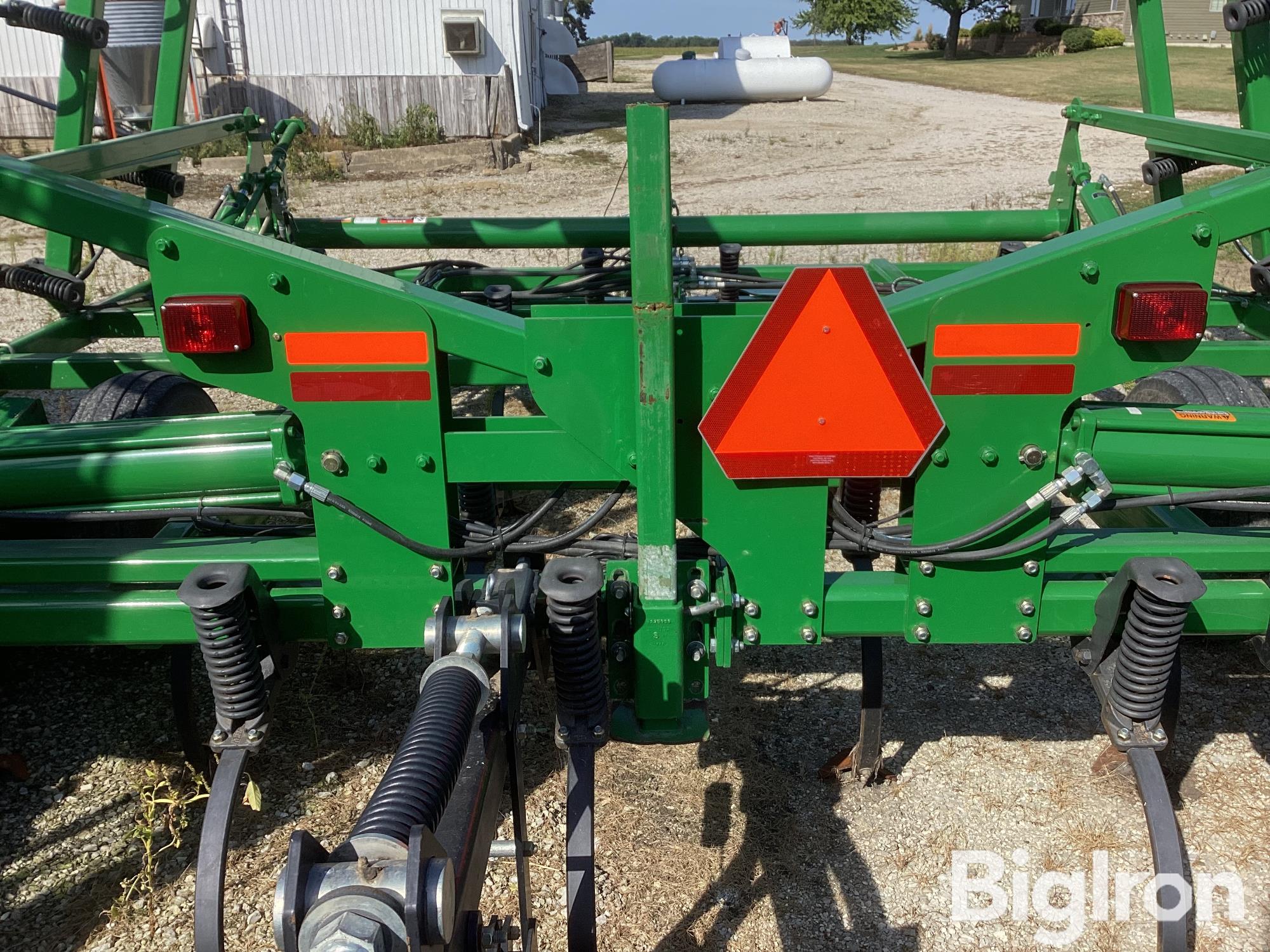 items/1a39c33c457def119443000d3a62e002/johndeere221036fieldcultivator-4_0f51c23553cc447192f03e9213b2cabd.jpg