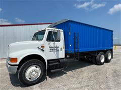 1993 International 4900 T/A Grain Truck 