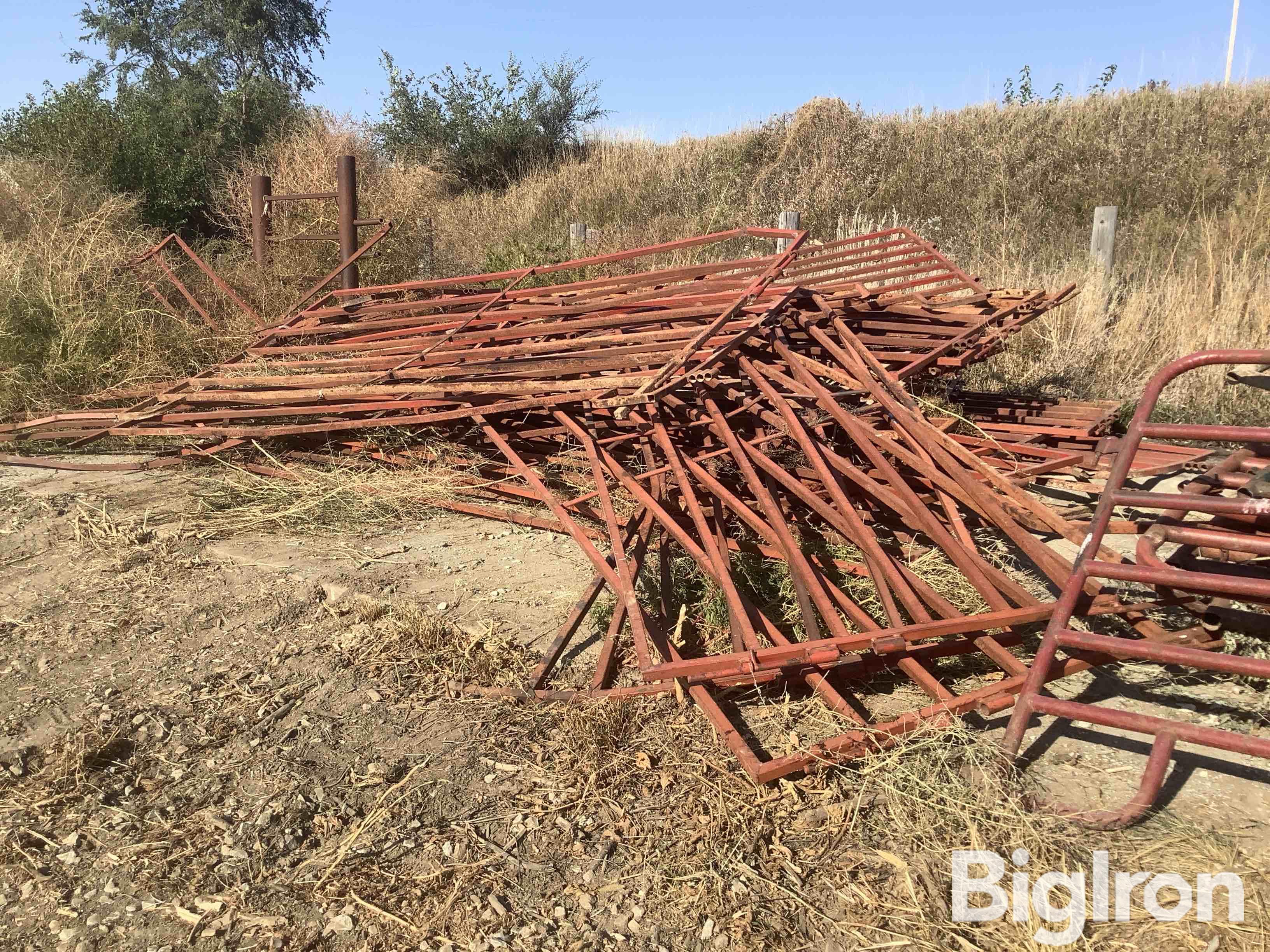 StrongHold By Hagie Livestock Panels 