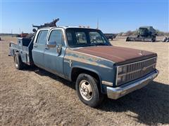1982 Chevrolet C30 2WD Crew Cab Flatbed Dually Service Truck 